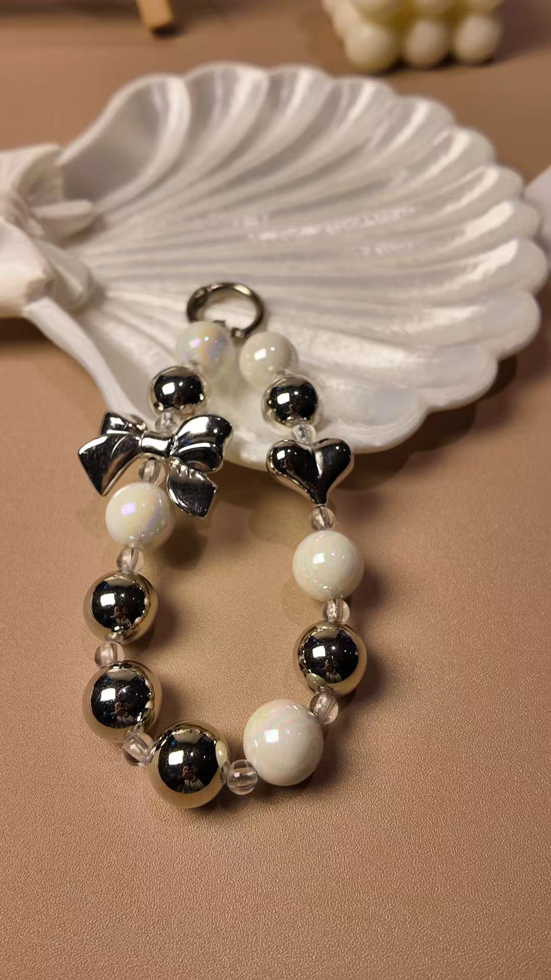 Metal Bow Phone Charm | Knotive