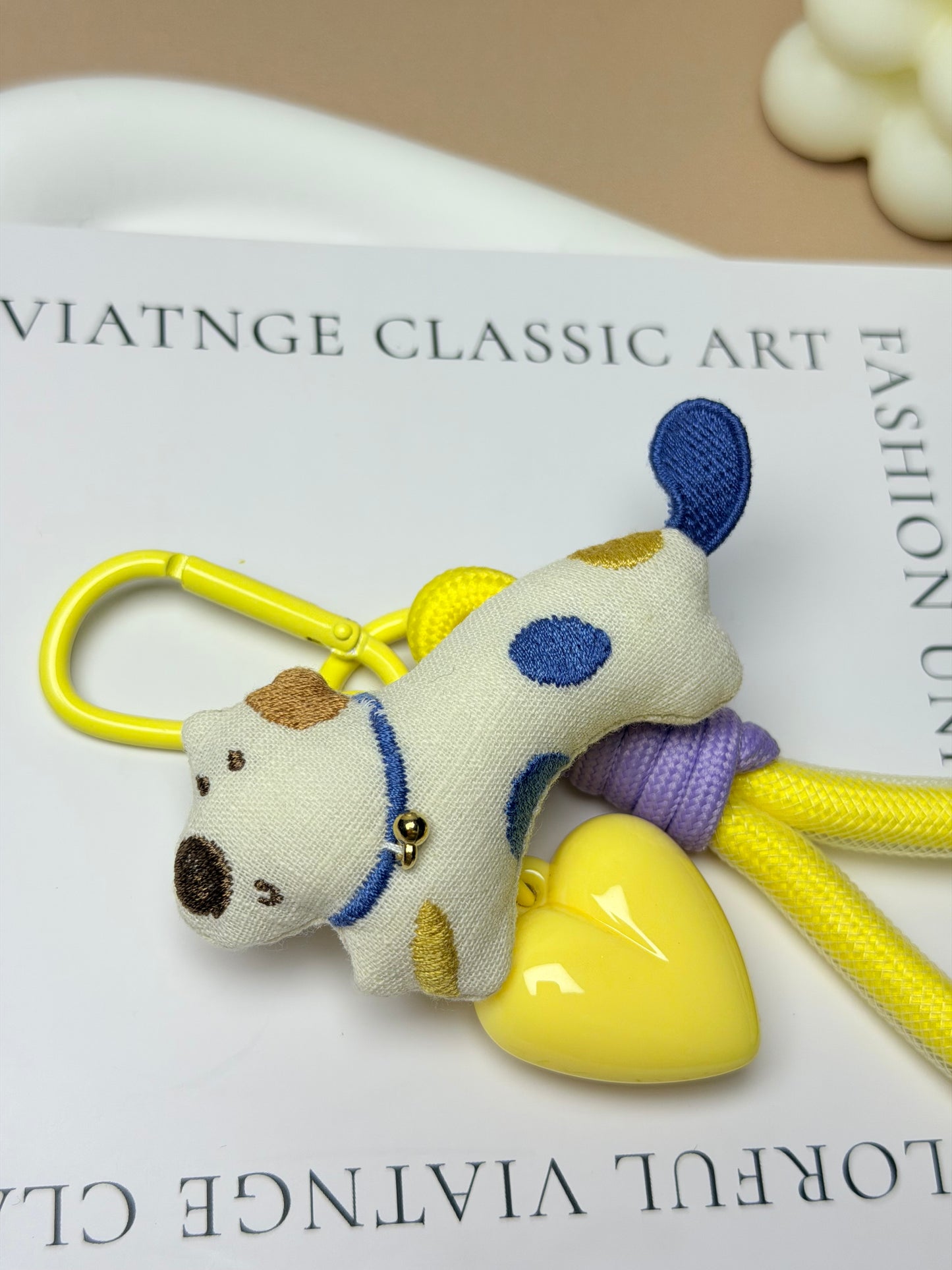 Happy Puppy Phone Strap ｜Knotive